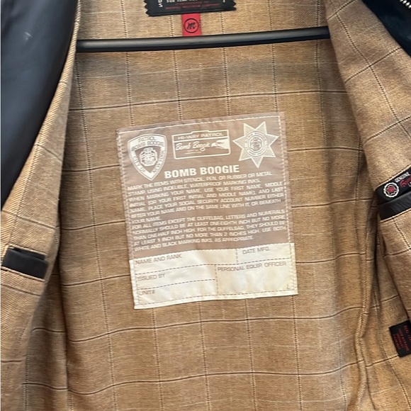 Leather jacket - Picture 4 of 5